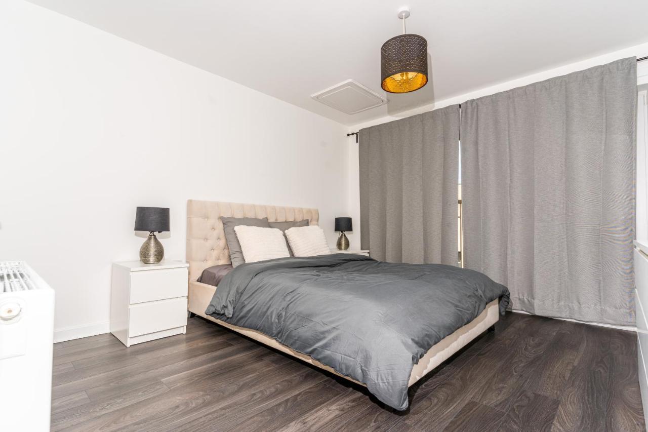 Spacious 3 Bedroom House In Glasgow City With Private Parking & Garden Ngoại thất bức ảnh