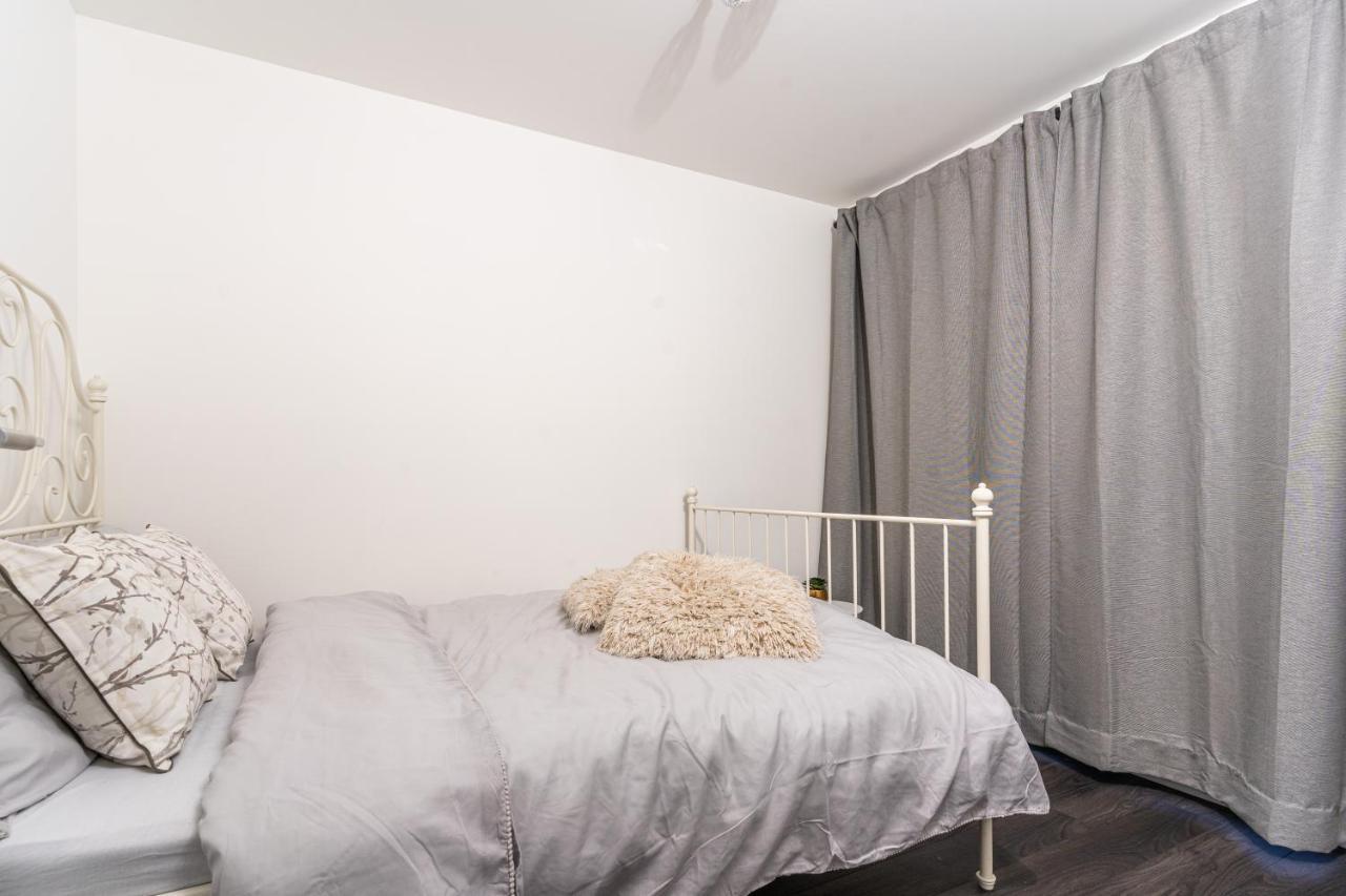 Spacious 3 Bedroom House In Glasgow City With Private Parking & Garden Ngoại thất bức ảnh